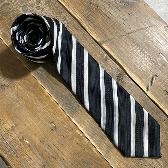MEXX Tie - Picture 2 of 3